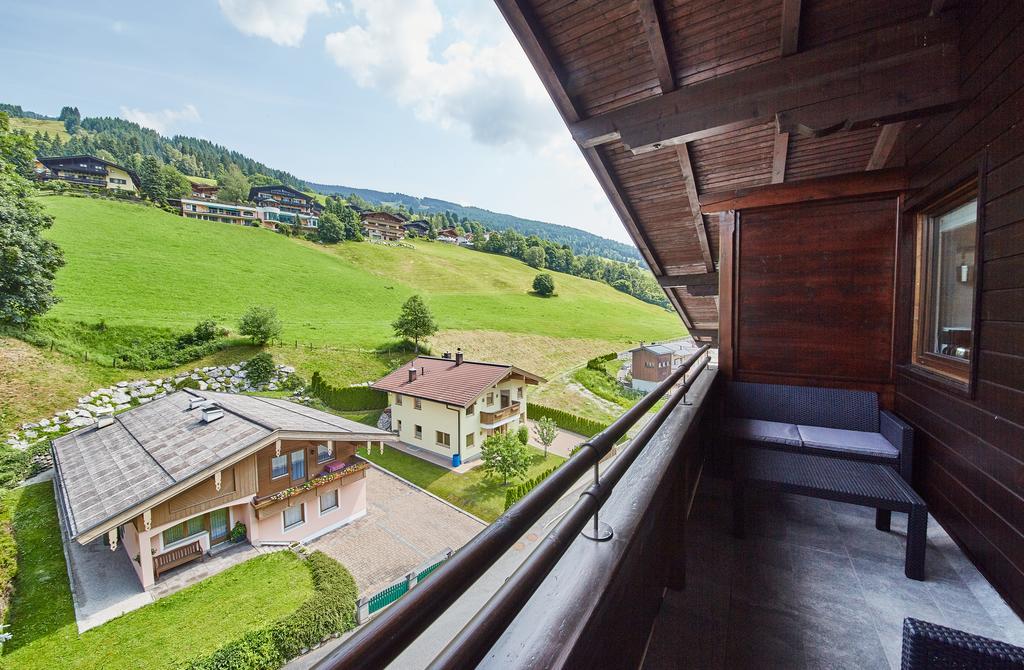 Appartement Bella Vista Saalbach-Hinterglemm Exterior photo